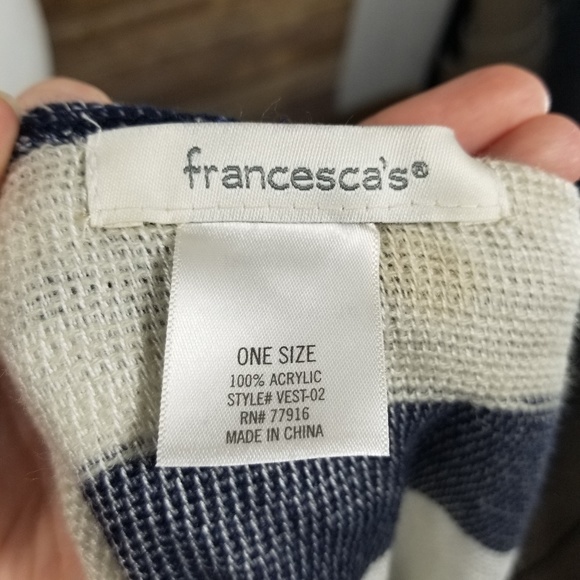 Francesca's Colorblock Shawl - Picture 3 of 5